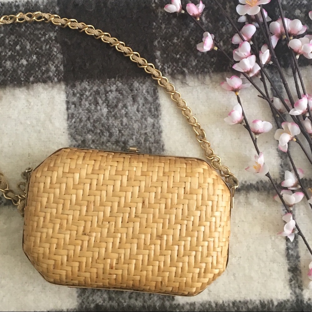 Woven Straw Crossbody Bag with Gold Chain